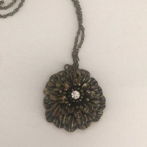 Flower necklace